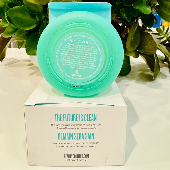 Beautycounter Reflect Effect Smoothing Facial Mask 2.5 fl. oz., new/unopened - Picture 5 of 7